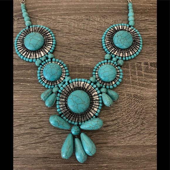 Turquoise Necklace - Picture 2 of 6